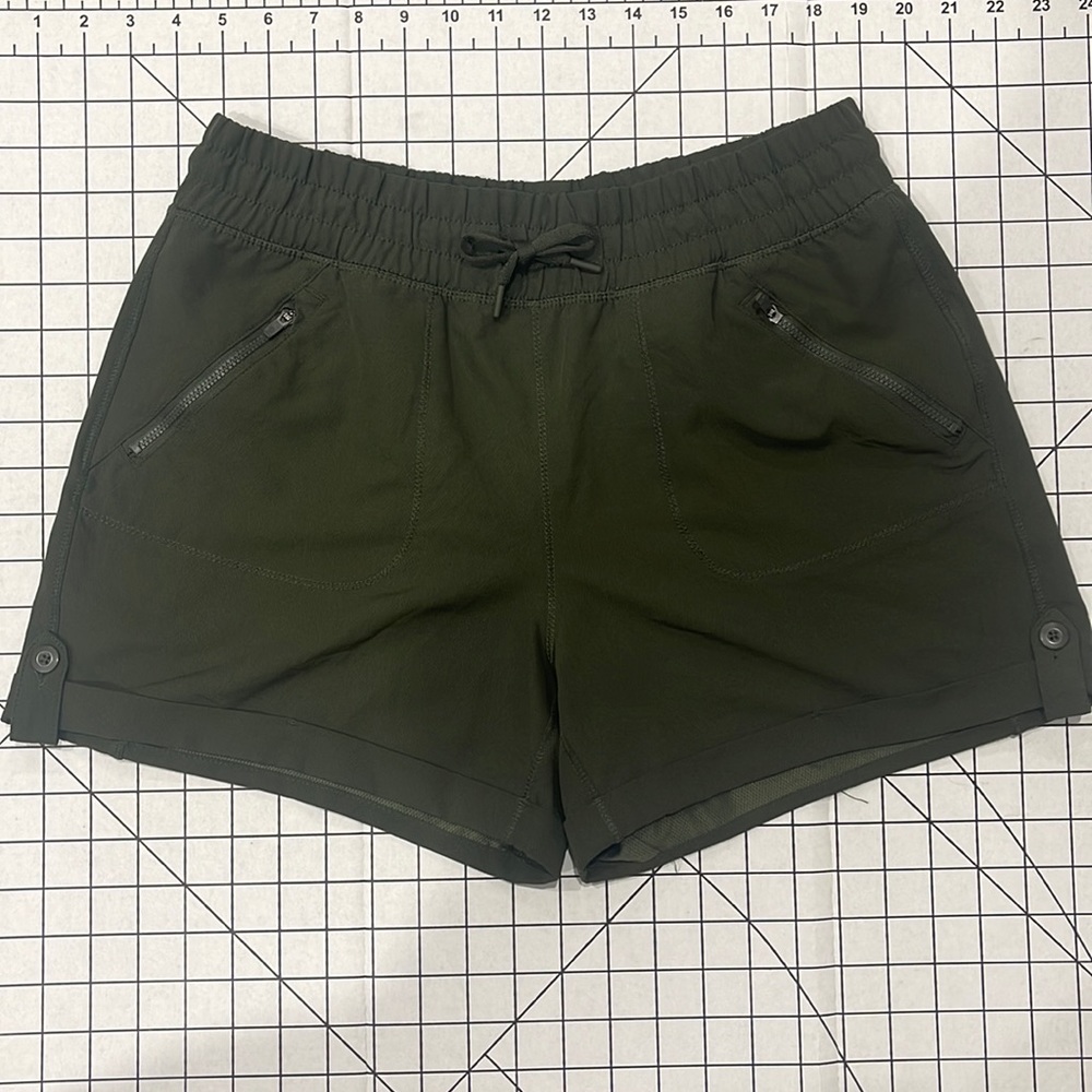 Women’s Active green shorts size M